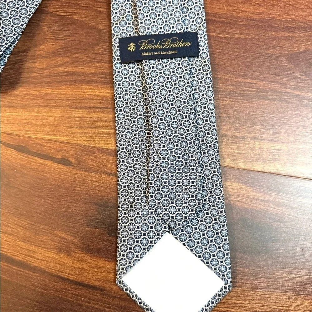 BROOKS BROTHERS Makers and Merchants Blue Silk Geometric Tie
